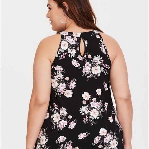 Torrid super soft high lace inset tank - Picture 3 of 11